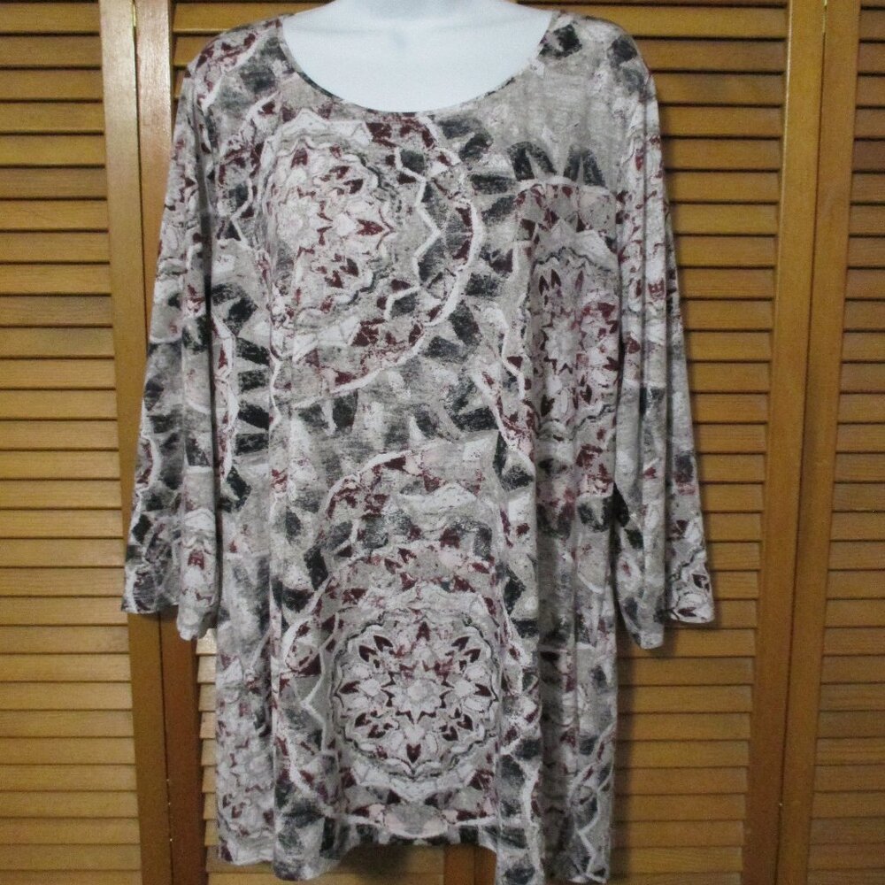 Alia top soft lightweight gray, purple 3/4 length sleeves like new size 2x